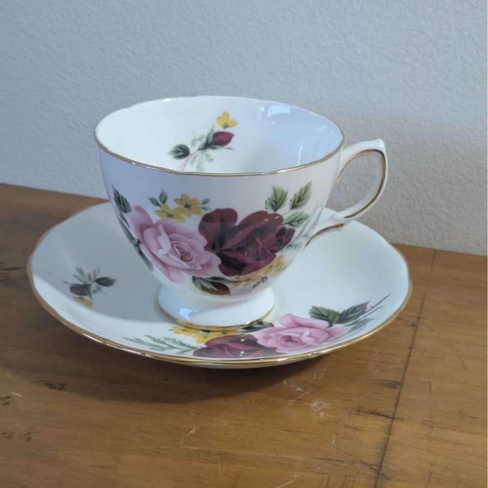 Queen Anne Bone China Rose Floral Teacup & Saucer England Vintage collectable